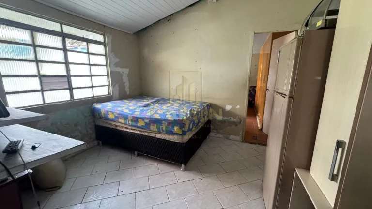 Imagem Imóvel comercial, com saida para 2 ruas do quarteirão