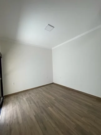 Imagem VENDE-SE BELISSIMA CASA NO PIRATININGA 1