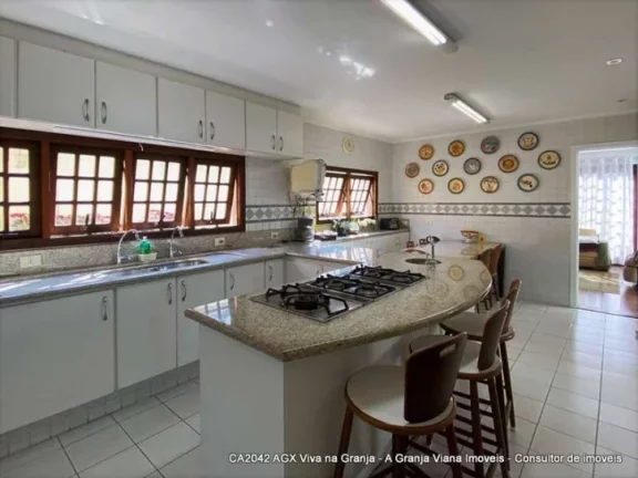 Imagem Cond. SP II - 4 dorms (2 sts). Muito conforto, salão festas gourmet, rua tranquila, plana e sem saída, frente para área de preservação do condomínio!