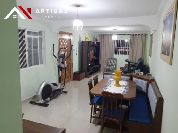 Imagem Sobrado á venda na Mooca Rua Visconde de Inhomerim 300 m² 3 dormitórios 1 suíte 4 vagas