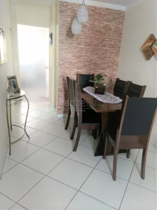 Imagem Casa em condomínio fechado com 92 metros quadrados, 2 dormitórios, 1 banheiro, 1 lavabo, despensa,...