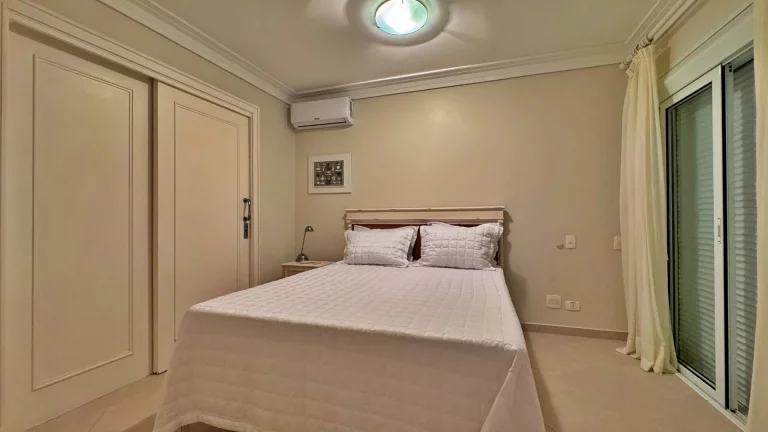 Imagem Apartamento com 3 dormitórios à venda, 203 m por R$ 9.800.000,00 - Riviera