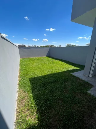 Imagem Linda casa de 2 dormitórios com um excelente acabamento em localização Excelente
