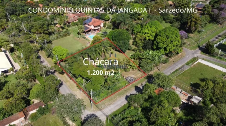 Chácara no Condomínio Quintas da Jangada I - Sarzedo/MG.