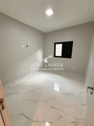 Imagem Canto do Forte, PG.
Casa Térrea com Jacuzzi.
NOVO.