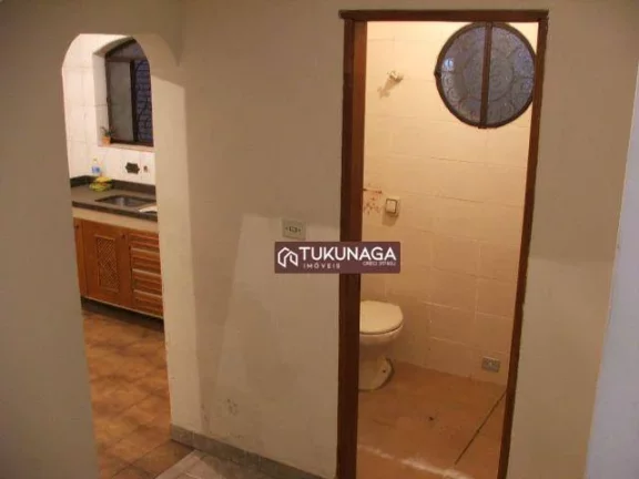Imagem Sobrado com 3 dormitórios para alugar, 140 m² por R$ 2.756/mês - Jardim do Papai - Guarulhos/SP