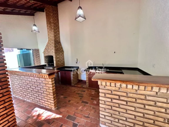 Imagem Casa com 3 dormitórios à venda, 200 m² por R$ 600.000,00 - Jardim Morumbi - Itumbiara/GO