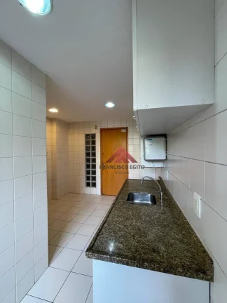 Imagem Apartamento em excelente condominio com total infraextrutura de laser com piscina,sauna,churrasqueira,campo de futebol,sala de musculação,grande area