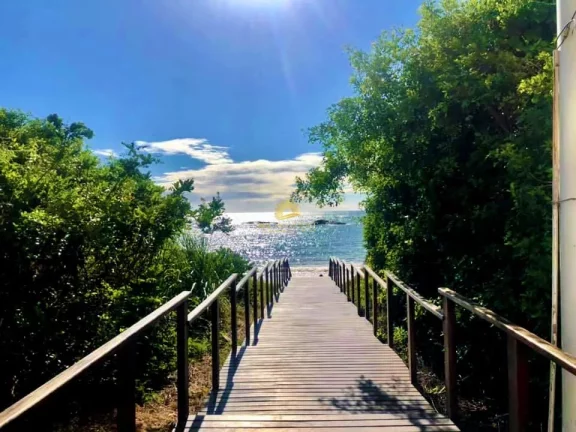 Imagem Exclusividade e Vista Privilegiada na Praia de Peracanga, Enseada Azul, GuarapariApresentamos uma op...