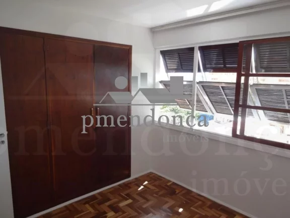 Imagem Apartamento com 92 M² amplo, claro, com grandes janelas, andar intermediário, dois elevadores, doi...