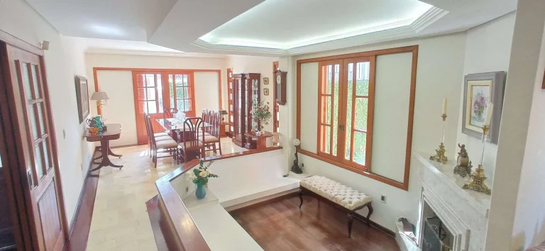 Imagem Casa à Venda com 346 m², 6 Dormitórios, 3 Suítes, Córrego Grande, Florianópolis/SC