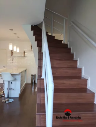 Imagem Apartamento Duplex Mobiliado a Venda no Vila Capivari em Campos do Jordão.