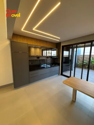 Imagem Imperdível oportunidade! Casa em condomínio à venda em Ribeirão Preto-SP, bairro Real Sul. 3 quartos, 3 suítes, 1 sala, 5 banheiros, 4 vagas de garagem, 163,00 m² de área. Consulte já! Quer Imóvel Negócios Imobiliários.