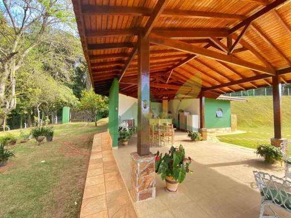 Imagem Linda Chácara à Venda em Condomínio Fechado em Bom Jesus dos Perdões