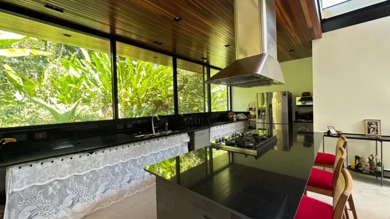 Imagem Casa em condominio de Alto Padrão em Frente Mar