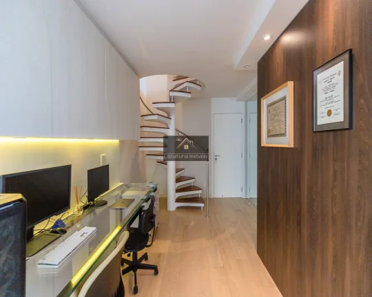 Imagem CAMPO BELO SOBRADO ALTO PADRÃO RECÉM-REFORMADO 425,00 M 4 SUÍTES DUPLEX COPA COZINHA LAREIRA PORCELANATO ÁREA GOURMET PISCINA 4 VAGAS RUA TRAQUILA