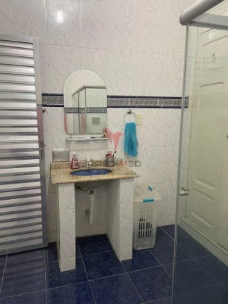 Imagem ...lt;br...gt;Linda casa localizada no Centro de Guaratinguet...aacute;, pr...oacute;xima a diversos...