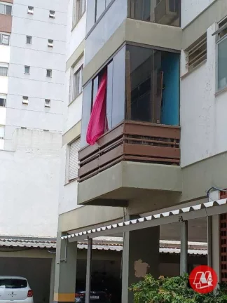 Imagem Na Cidade Baixa, 1 dormitório com sacada. Elevador.