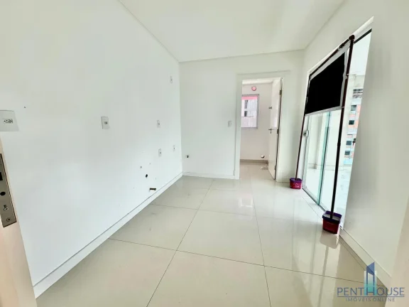 Imagem Apartamento Quadra Mar para Venda em Itapema, MEIA PRAIA, 4 dormitórios, 4 suítes, 5 banheiros, 2 vagas