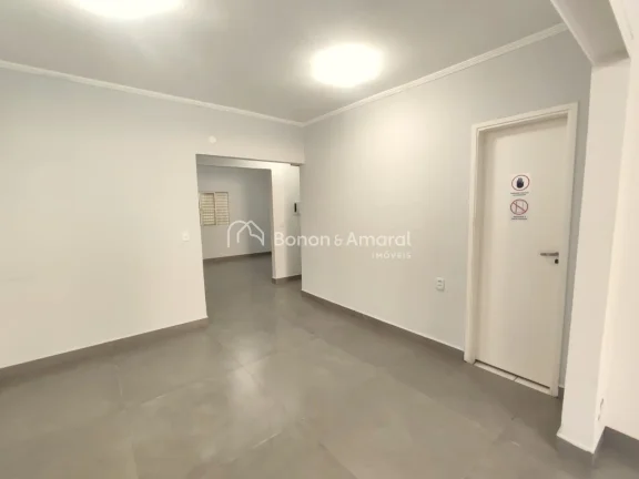 Imagem Casa Comercial para Locação, 6 salas, 4 vagas, saída para a Rod.D.Pedro e Shopping Galleria
Casa ...