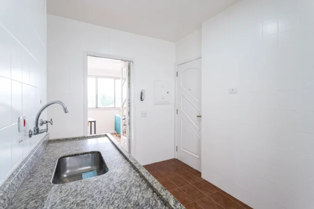 Imagem Apartamento 72M², 2Q, 1 Banheiro, 2 Vagas, Academia, Salão de Festas, Jardim, Banheiro de Serviço.
