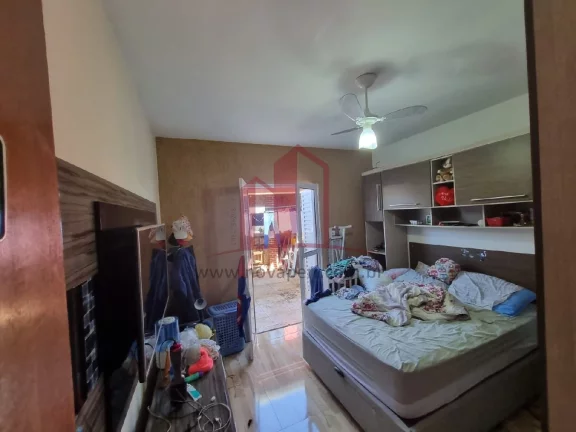 Imagem Sobrado Residencial à Venda na Vila Bazu em Franco da Rocha-SP: 2 Quartos, 1 Sala, 2 Banheiros, 1 Vaga de Garagem!