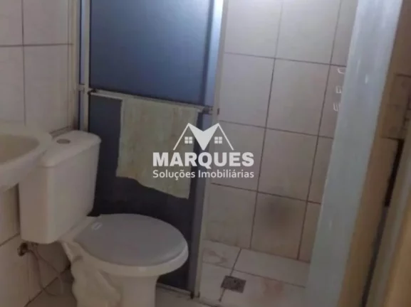 Imagem Casa com 1 Dormitório e 1 Vaga de Garagem