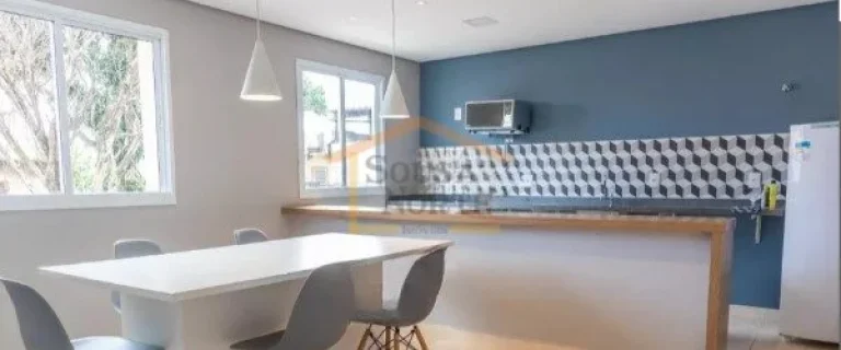 Imagem Apartamento amplo de 47 m², com 1 dormitório, banheiro, varanda e área de serviço. Possui armár...
