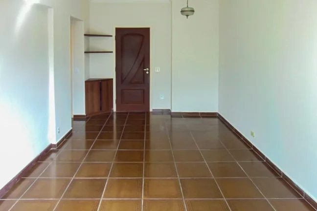 Imagem PITANGUEIRAS- NO CALÇADÃO , LOCALIZAÇÃO PRIVILEGIADA , GARAGEM NO PRÉDIO.