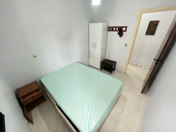 Imagem Imperdível: Apartamento à venda na Riviera de São Lourenço - Módulo 04 com 2 quartos, 1 sala, 1 vaga de garagem.