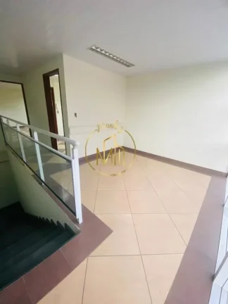Imagem Galpão / Barracão para Venda em Santo André, Vila Palmares, 3 banheiros, 2 vagas