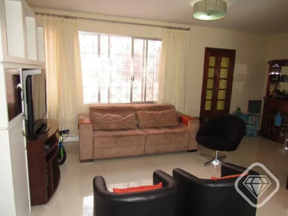 Imagem Residência ampla e charmosa no coração da Tristeza!

Brilhante Imóveis vende uma bela casa semi ...