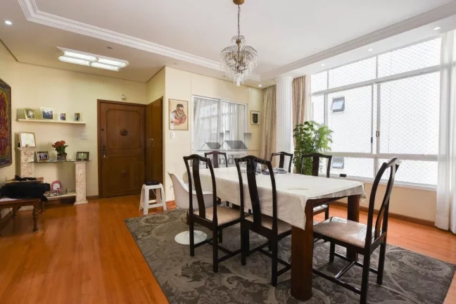 Imagem Apartamento 3 quartos, 2 banheiros, 1 vaga 179 m²