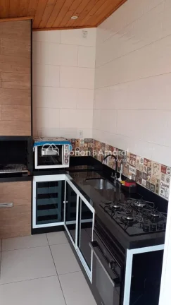 Imagem Linda casa térrea, de 2 quartos e 3 vagas cobertas.

Sala ampla de estar/TV
Sala de jantar, cozinha...