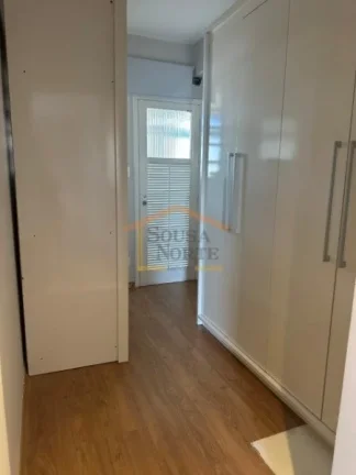 Imagem Apartamento com 160m² de área útil, 3 dormitórios, sendo 1 suite, 4 banheiros e 1 vaga de garage...