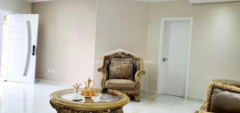 Imagem Casa à venda no Condomínio Reserva Real em Paulínia

Que tal fazer parte de um dos melhores condo...