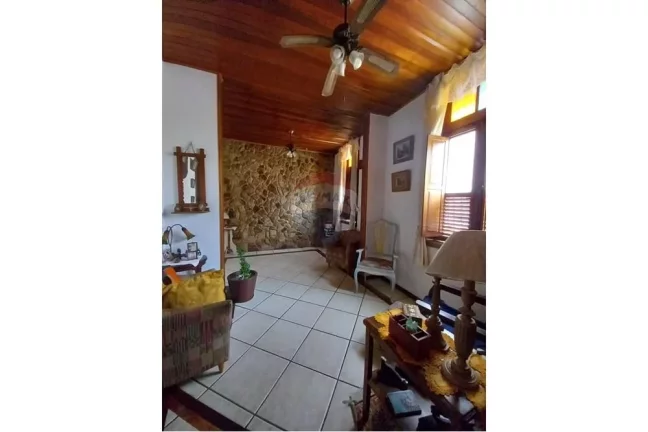 "Encante-se: Casa de Vila Tijuca 3 andares"