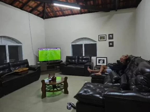Imagem Oportunidade Única: Fazenda Espetacular à Venda! Mundo Novo GO.