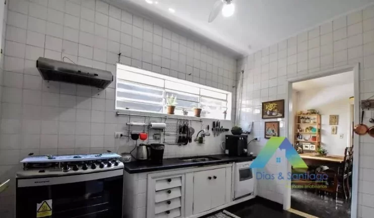 Imagem BROOKLIN Sobrado 370M², 5 dormitórios, 3 vagas, lindo Jardim com ótima localização e valor !!!