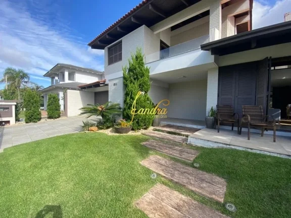 Imagem Sobrado com 05 dormitórios em Atlãntida