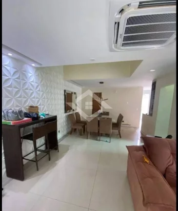 Imagem CASA TRIPLEX COM 300M2 EM CONDOMÍNIO FECHADO TAQUARA MUITO BOM GOSTO