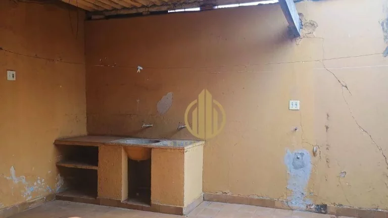 Imagem Casa a Venda na Vila Tiberio R$ 330.000,00