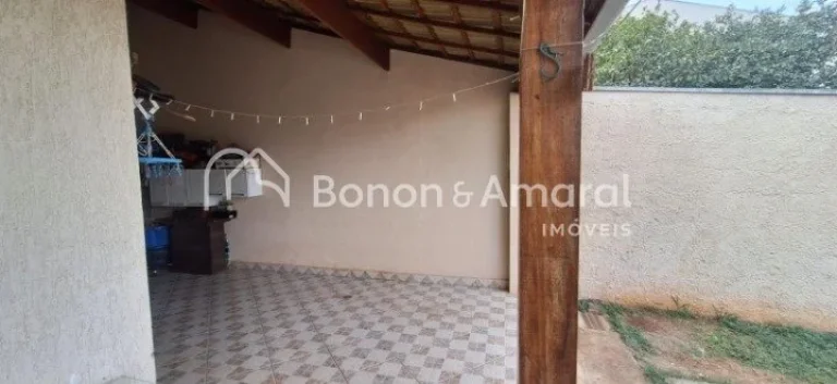 Imagem Apresentamos uma encantadora edícula com as seguintes características:

Sala e Quarto Integrados: ...