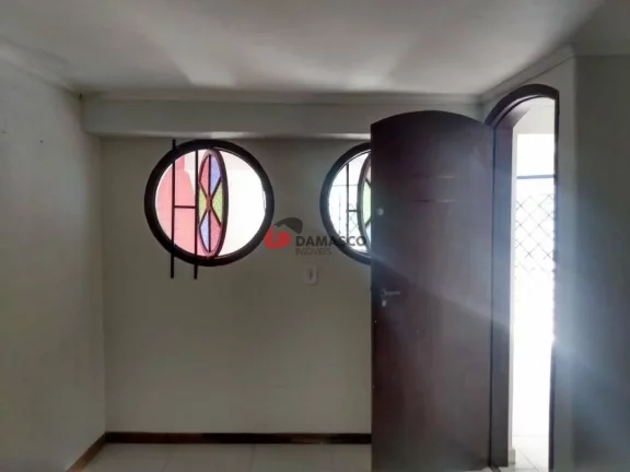 Imagem Sobrado à venda 3 Quartos, 2 Vagas, 151M², Campestre, Santo André - SP