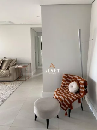 Imagem Apartamento reformado com 2 suítes no Anália Franco
