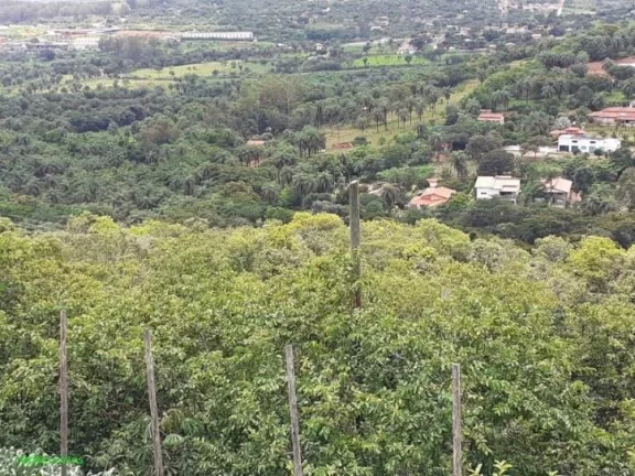Imagem Sítio localizado na entrada do condomínio Village Juatuba, com casa , pomar, galpão.
Vista maravi...