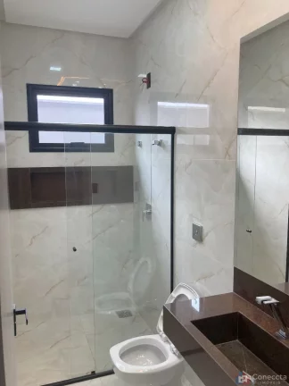 Imagem Casa Moderna à Venda com 3 Quartos (1 Suíte) e Área Gourmet – 300m² no Bairro Tranquilo de Patos de Minas/MG