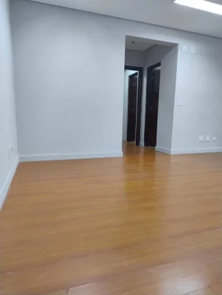 Imagem Conjunto Comercial no Edifício Cenpre