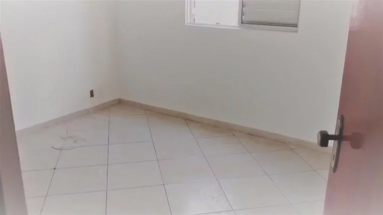 Imagem Apartamento com 2 dormitórios à venda, 62 m² por R$ 280.000,00 - Vila Figueira - Suzano/SP