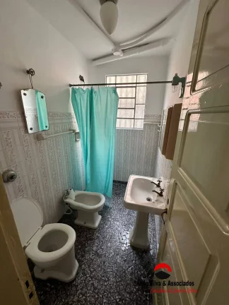 Imagem Casa a Venda no Bairro Jardim Califórnia em Campos do Jordão - SP.